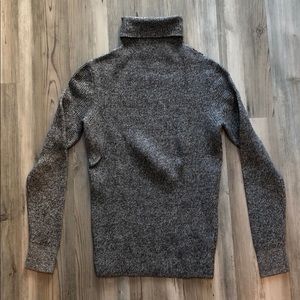 AE turtleneck